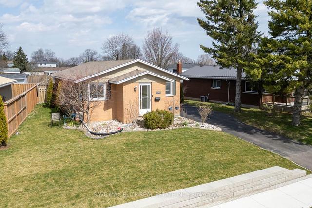 1141 Sprucedale Rd, House detached with 3 bedrooms, 2 bathrooms and 4 parking in Woodstock ON | Image 12