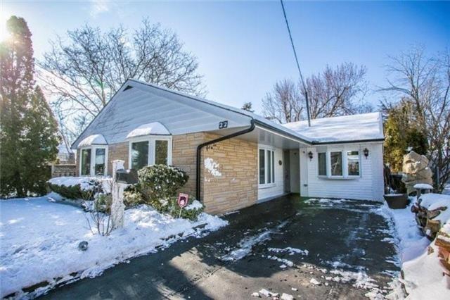 22 Sora Dr, House detached with 3 bedrooms, 1 bathrooms and 4 parking in Mississauga ON | Image 1