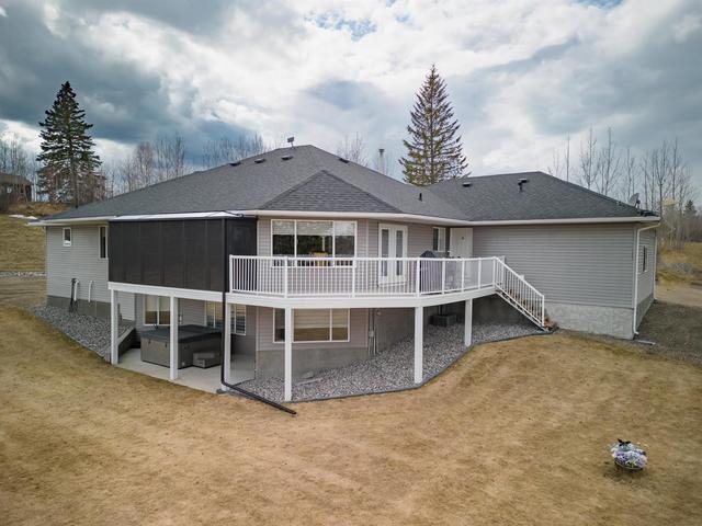 25 - 113033 Township Road 592, House detached with 6 bedrooms, 4 bathrooms and 6 parking in Woodlands County AB | Image 2