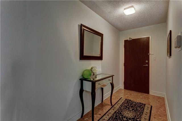 2205 - 35 Empress Ave, Condo with 2 bedrooms, 2 bathrooms and 1 parking in Toronto ON | Image 3