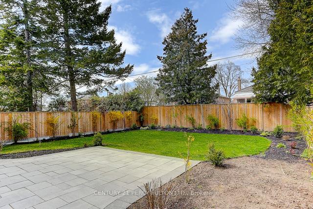 22 Innismore Cres, House detached with 3 bedrooms, 5 bathrooms and 5 parking in Toronto ON | Image 33