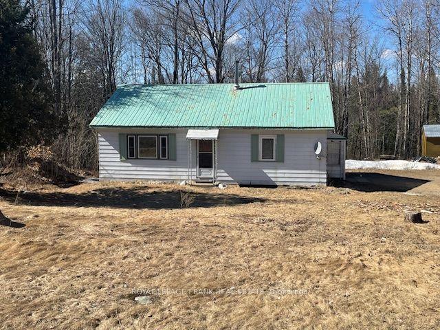 33215 Hwy 62 N, House detached with 2 bedrooms, 1 bathrooms and 6 parking in Hastings Highlands ON | Image 1