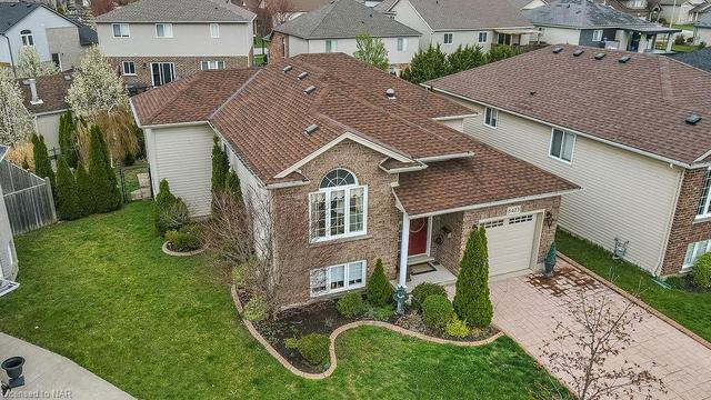 8423 Atack Court, House detached with 3 bedrooms, 2 bathrooms and 1 parking in Niagara Falls ON | Image 3