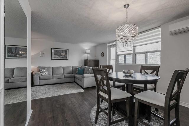 214 - 700 Dynes Rd, Condo with 2 bedrooms, 2 bathrooms and 1 parking in Burlington ON | Image 2