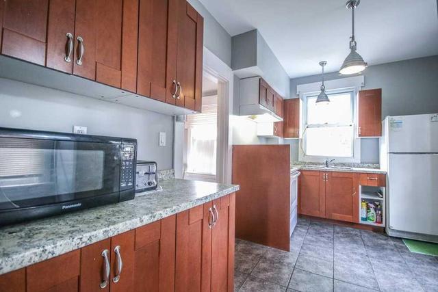 110 Toronto St, House detached with 4 bedrooms, 2 bathrooms and 4 parking in Guelph ON | Image 7