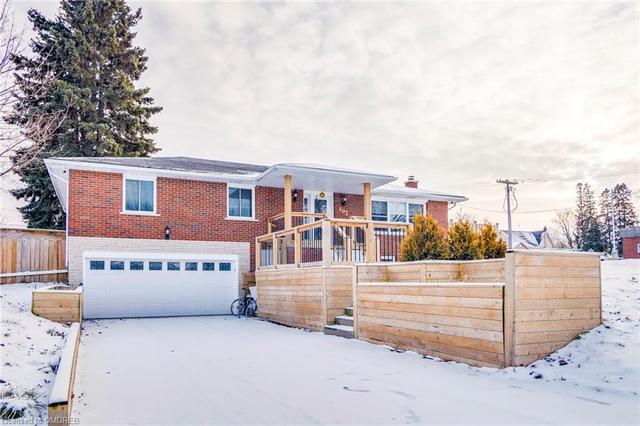 403 First Avenue E Avenue, House detached with 4 bedrooms, 2 bathrooms and 4 parking in Shelburne ON | Image 1