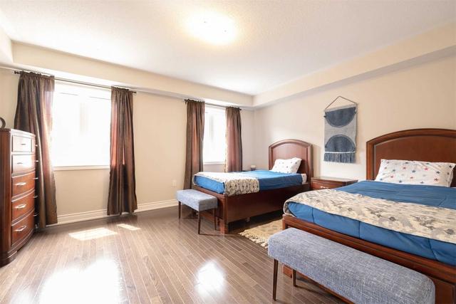 7 - 1331 Major Mackenzie Dr, Townhouse with 3 bedrooms, 3 bathrooms and 2 parking in Vaughan ON | Image 3