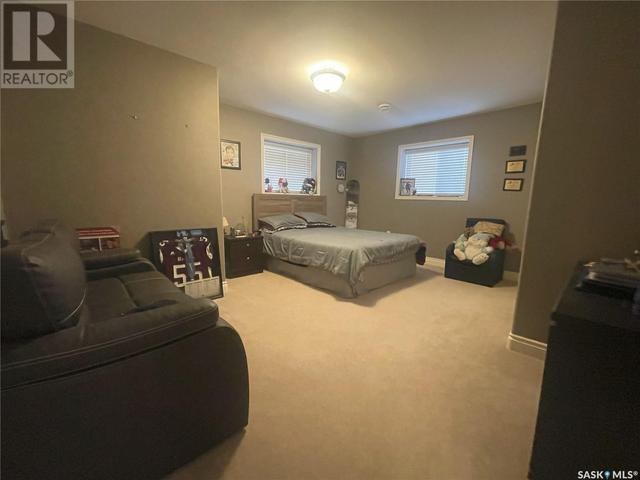 205 Lonsdale Street, House detached with 7 bedrooms, 5 bathrooms and null parking in Maple Creek SK | Image 41