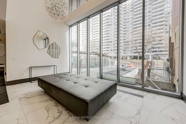 1011 - 50 Dunfield Ave, Condo with 2 bedrooms, 2 bathrooms and 1 parking in Toronto ON | Image 21
