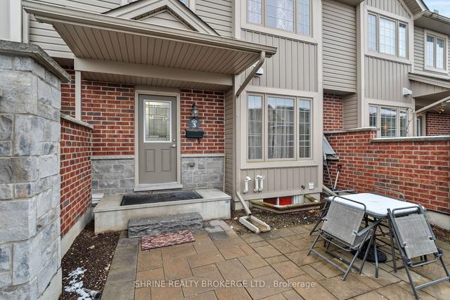 3 - 1010 Fanshawe Park Rd E, Townhouse with 3 bedrooms, 2 bathrooms and 2 parking in London ON | Image 1