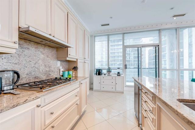 ph 2906 - 12 Yonge St, Condo with 3 bedrooms, 3 bathrooms and 2 parking in Toronto ON | Image 7