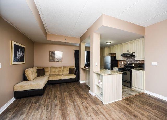 103 - 1421 Costigan Rd, Condo with 2 bedrooms, 2 bathrooms and 2 parking in Milton ON | Image 4