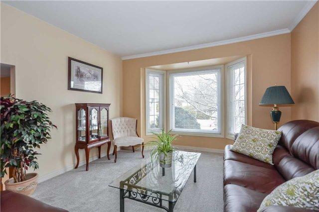 404 Ironwood Rd, House detached with 3 bedrooms, 3 bathrooms and 4 parking in Guelph ON | Image 3