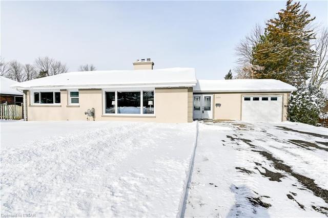 1223 Byron Baseline Road, House detached with 5 bedrooms, 2 bathrooms and 7 parking in London ON | Image 2