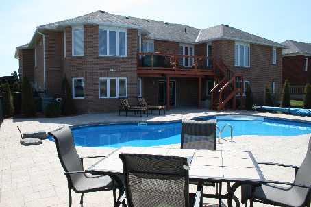 19 Golfview Blvd, House detached with 4 bedrooms, 5 bathrooms and 12 parking in Bradford West Gwillimbury ON | Image 2