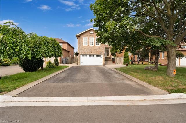 19 Kentucky Street, House detached with 5 bedrooms, 4 bathrooms and null parking in Brampton ON | Image 12