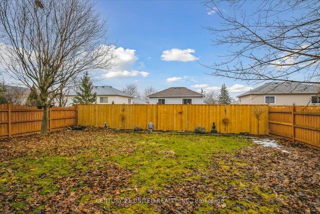 1414 Glenforest Cres, House detached with 2 bedrooms, 2 bathrooms and 4 parking in Peterborough ON | Image 33