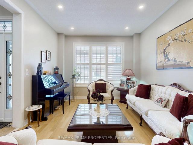 17 Grapevine Circ, House detached with 4 bedrooms, 5 bathrooms and 6 parking in Toronto ON | Image 25
