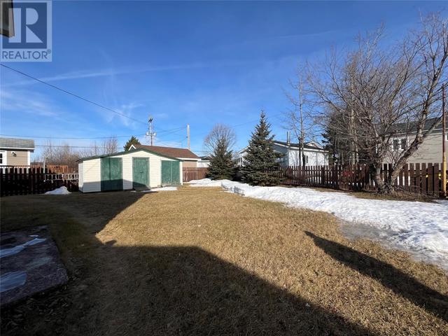 74 Maple Street, House detached with 4 bedrooms, 1 bathrooms and null parking in Badger NL | Image 7