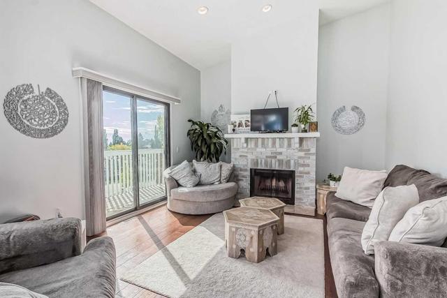 12 Stradwick Way Sw, House detached with 3 bedrooms, 2 bathrooms and 5 parking in Calgary AB | Image 17