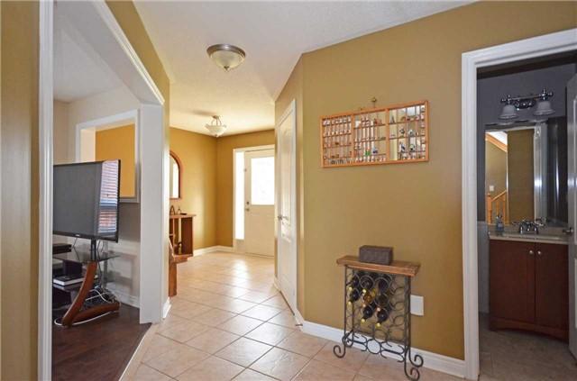 80 Gore Dr, House detached with 4 bedrooms, 4 bathrooms and 4 parking in Barrie ON | Image 2