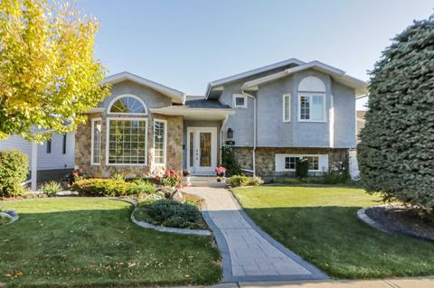 74 Eversole Crescent, House detached with 4 bedrooms, 3 bathrooms and 2 parking in Red Deer AB | Card Image