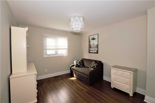 4262 Camaro Crt, House detached with 3 bedrooms, 2 bathrooms and 2 parking in Mississauga ON | Image 11