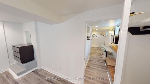 bsmt - 642 Dovercourt Rd, House detached with 2 bedrooms, 1 bathrooms and 0 parking in Toronto ON | Image 4