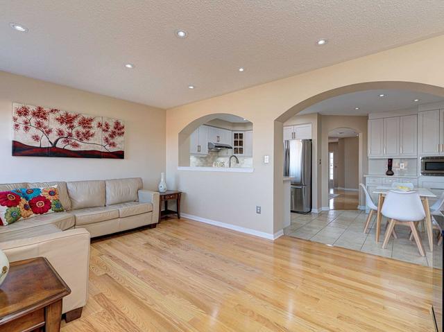 71 Herdwick St, House semidetached with 4 bedrooms, 3 bathrooms and 4 parking in Brampton ON | Image 9