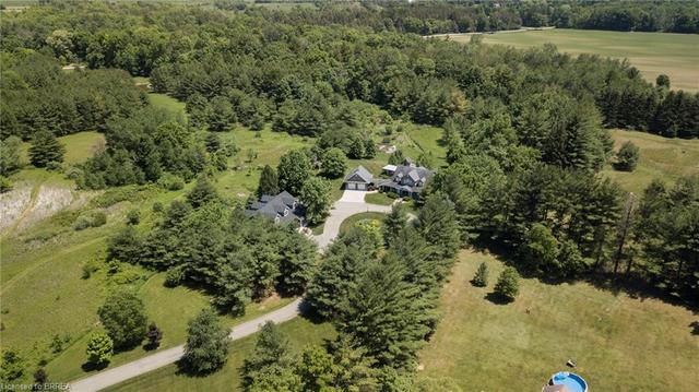 231 Jerseyville Road, House detached with 6 bedrooms, 3 bathrooms and 45 parking in Brant ON | Image 2