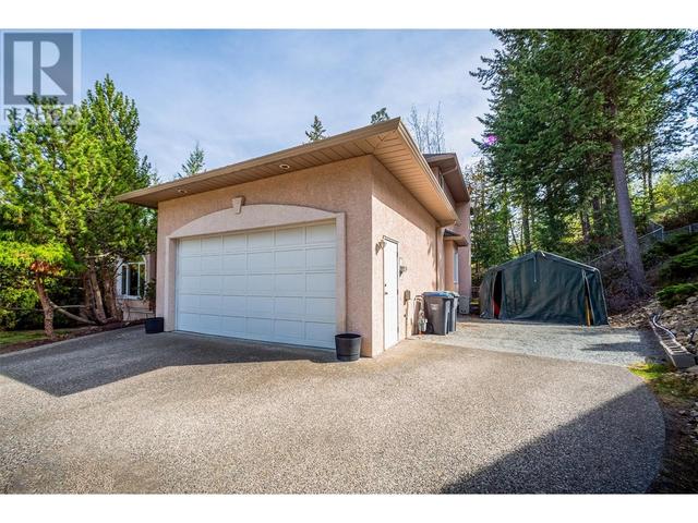 955 Purcell Court, House detached with 5 bedrooms, 3 bathrooms and 6 parking in Kelowna BC | Image 3
