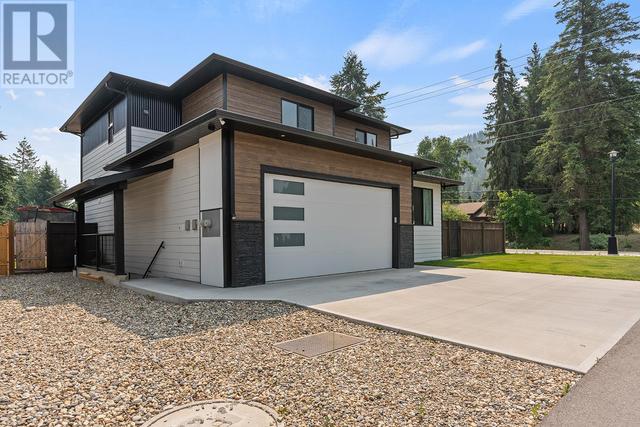 1 - 1441 20 Avenue Se, House detached with 5 bedrooms, 3 bathrooms and 2 parking in Salmon Arm BC | Image 61