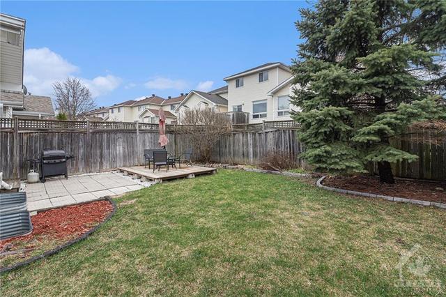 1310 Halton Terrace, Townhouse with 3 bedrooms, 2 bathrooms and 3 parking in Ottawa ON | Image 30