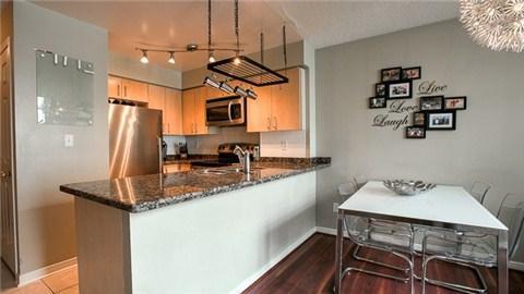 407 - 3 Ellesmere St, Condo with 1 bedrooms, 2 bathrooms and 1 parking in Richmond Hill ON | Image 2
