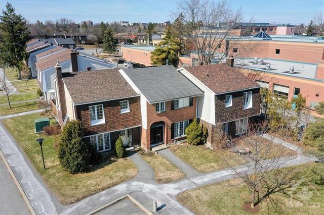 445 Kintyre Private, Townhouse with 4 bedrooms, 2 bathrooms and 1 parking in Ottawa ON | Image 24