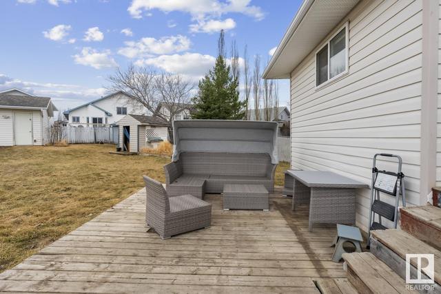 1808 7 St, House detached with 6 bedrooms, 3 bathrooms and null parking in Cold Lake AB | Image 38