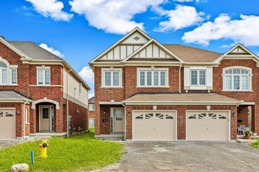 11 Denny St, House semidetached with 3 bedrooms, 3 bathrooms and 2 parking in Ajax ON | Image 1