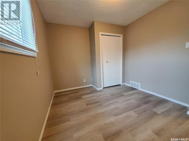 427 7th Avenue Nw, House detached with 3 bedrooms, 2 bathrooms and null parking in Swift Current SK | Image 14