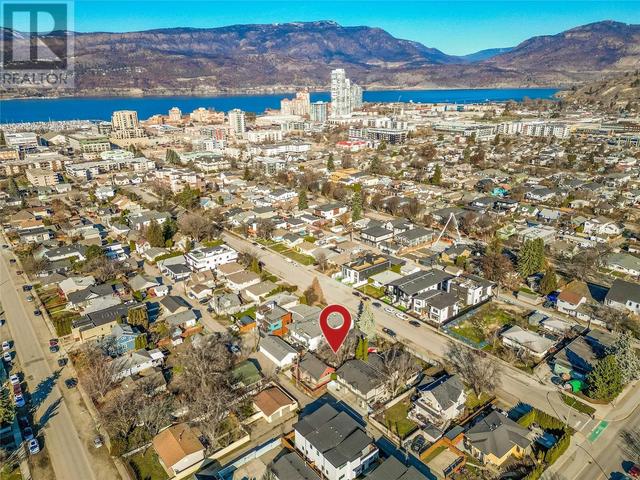 861 Martin Avenue, House detached with 5 bedrooms, 3 bathrooms and 4 parking in Kelowna BC | Image 7