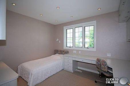 18 Olsen Dr, House detached with 4 bedrooms, 3 bathrooms and 3 parking in Toronto ON | Image 4