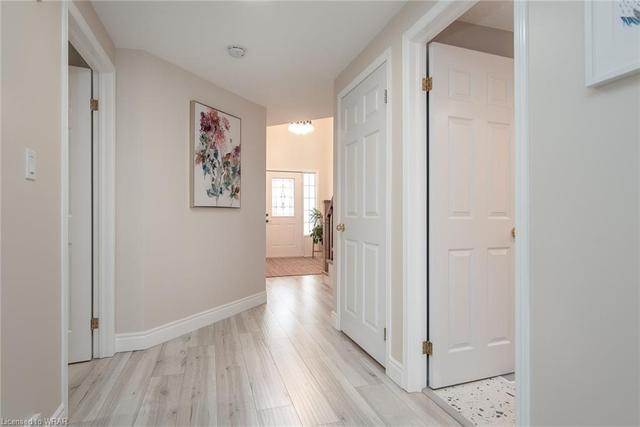 908 Copper Leaf Crescent, House detached with 4 bedrooms, 2 bathrooms and 3 parking in Kitchener ON | Image 14