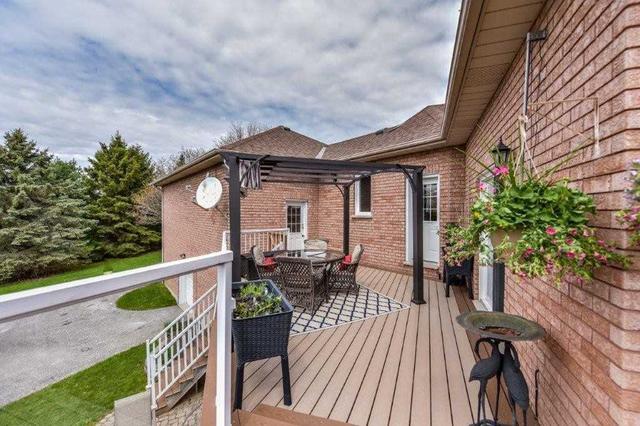 7 Sunset Cres, House detached with 5 bedrooms, 4 bathrooms and 20 parking in Oro Medonte ON | Image 32