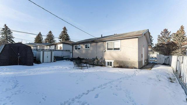 215 Tache Avenue Nw, House detached with 5 bedrooms, 2 bathrooms and 4 parking in Calgary AB | Image 28