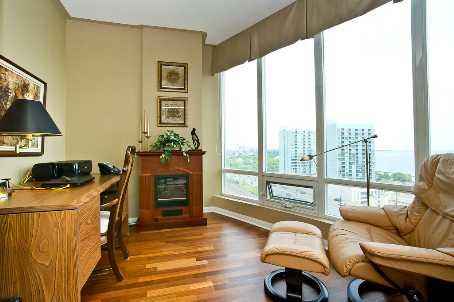 1410 - 15 Windermere Ave, Condo with 2 bedrooms, 2 bathrooms and 1 parking in Toronto ON | Image 7