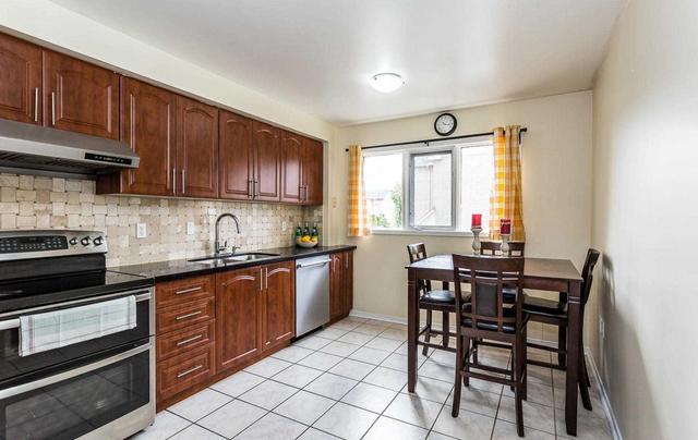 69 - 2 Sir Lou Dr, Townhouse with 3 bedrooms, 2 bathrooms and 2 parking in Brampton ON | Image 8