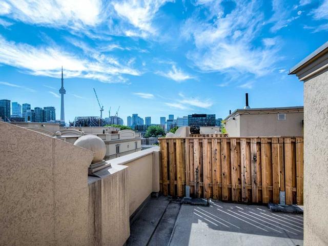 th12 - 88 Carr St, Townhouse with 2 bedrooms, 2 bathrooms and 1 parking in Toronto ON | Image 19