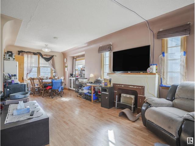 10827 111 St Nw, House detached with 3 bedrooms, 2 bathrooms and null parking in Edmonton AB | Image 7