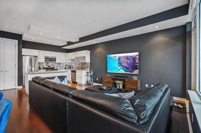 2209 - 59 East Liberty St, Condo with 2 bedrooms, 2 bathrooms and 1 parking in Toronto ON | Image 3