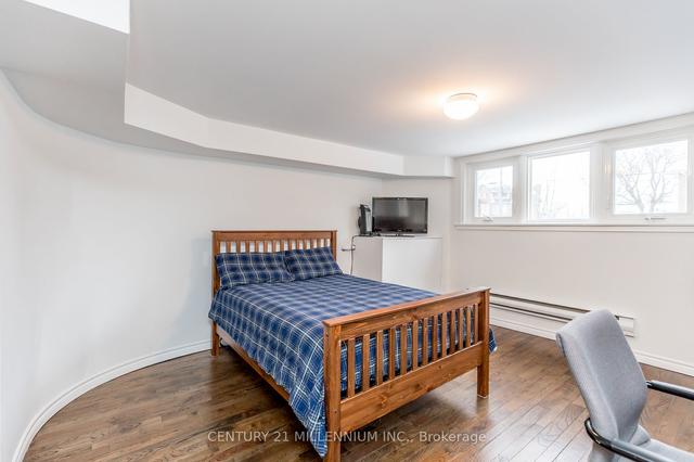 12 Boxbury Rd, House detached with 3 bedrooms, 3 bathrooms and 6 parking in Toronto ON | Image 21