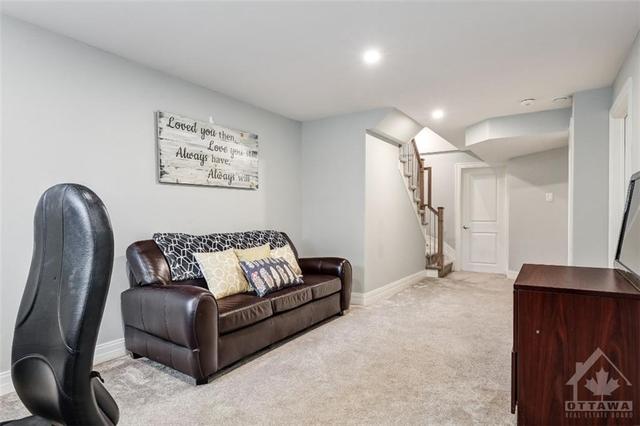 212 Purchase Crescent, Townhouse with 3 bedrooms, 3 bathrooms and 3 parking in Ottawa ON | Image 22